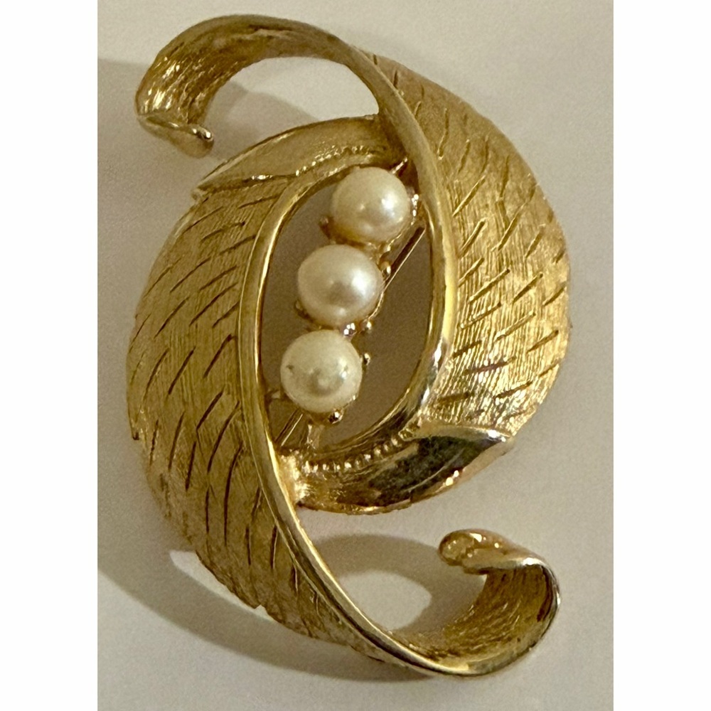 Vintage Gold Tone Leaf Brooch with Pearls Mid Century Modern Statement Pin Retro